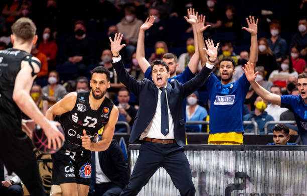 港一小游泳 港一小游泳