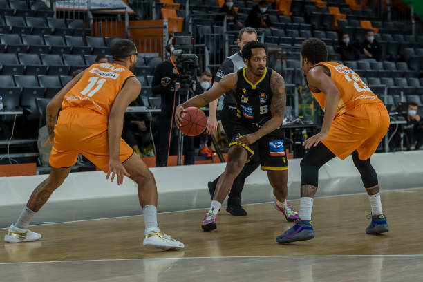 郭昊文等以 郭昊文等以