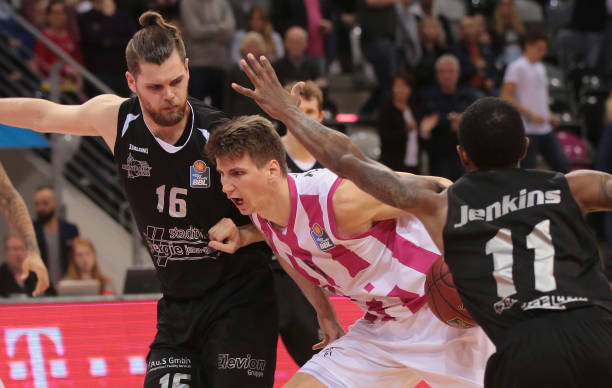 城后卫阿坎 城后卫阿坎