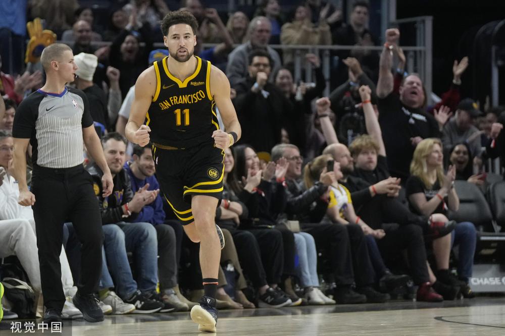 球员在场上 球员在场上