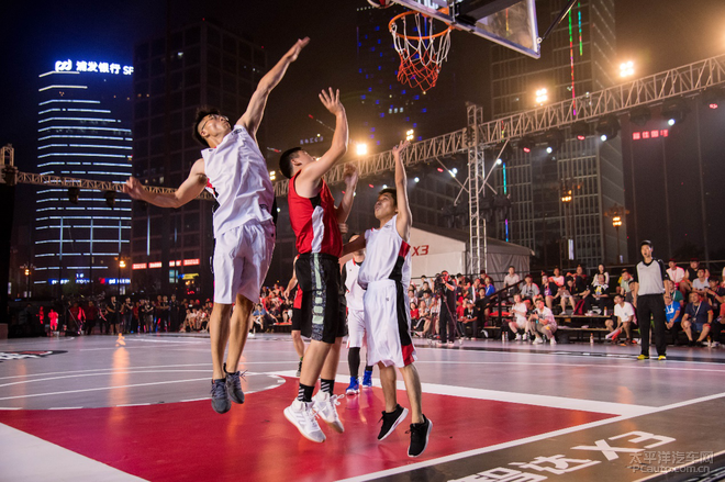 崭露头角 崭露头角