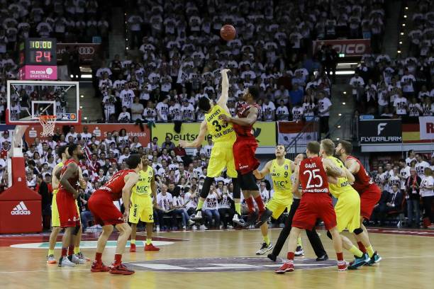 反观于帕梅 反观于帕梅